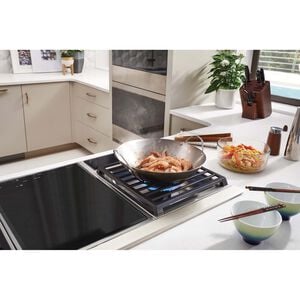 Wolf Transitional 15 in. 2-Burner Induction Cooktop with Simmer Burner & Power Burner - Stainless Steel, , hires