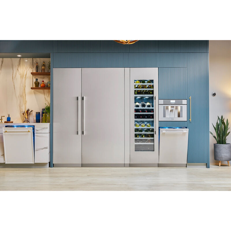 Thermador 18" 8.6 Cu. Ft. Built-In Upright Smart Freezer with Ice Maker, Adjustable Shelves & Digital Control - Custom Panel Ready, , hires