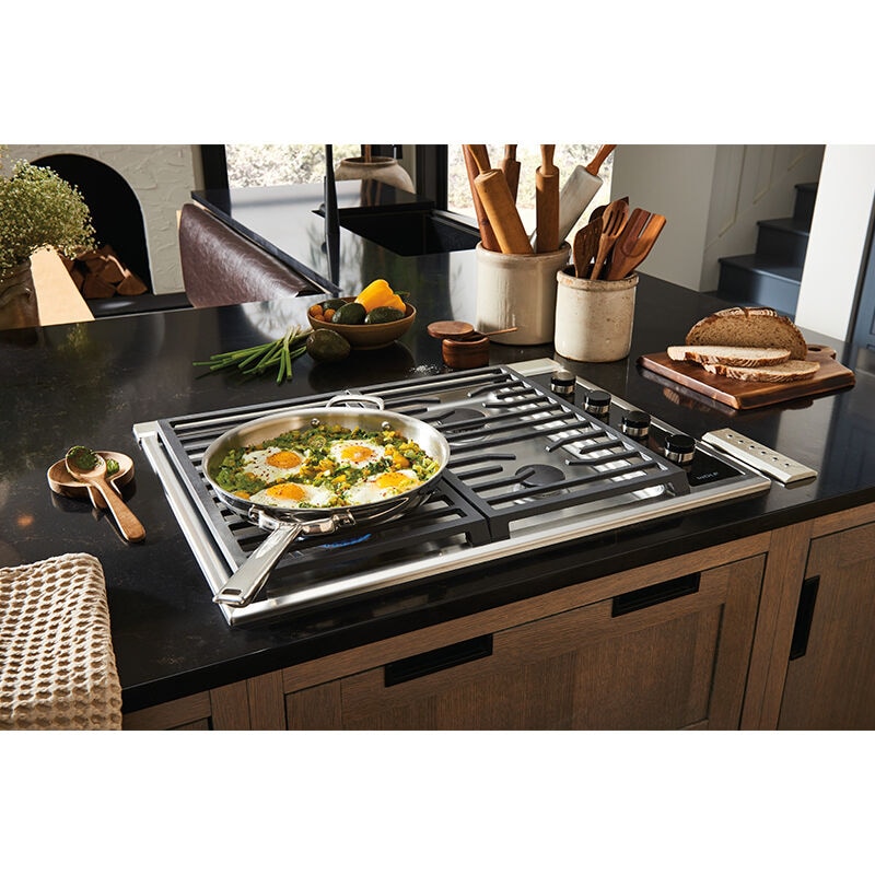 Wolf Transitional 30 in. 4-Burner Natural Gas Cooktop with Simmer Burner & Power Burner - Stainless Steel, , hires