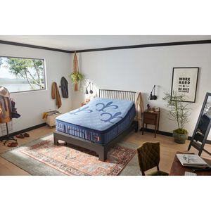 Stearns & Foster Lux Estate Hybrid Soft Tight Top Mattress - King Size, , hires