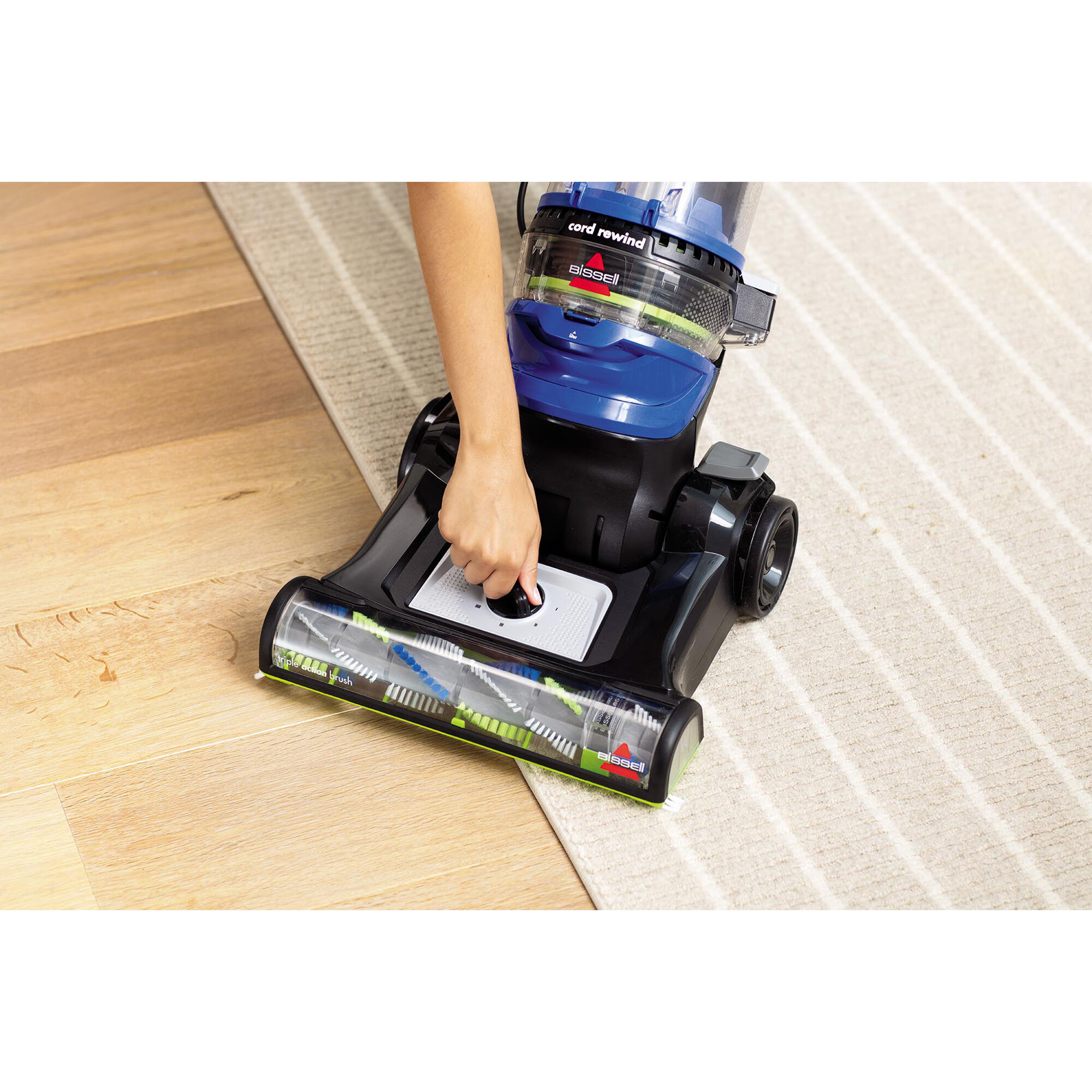 Light-Weight Bagless Pet Upright Vacuum 
