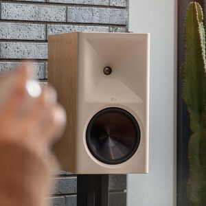 Klipsch The Nines II Dolby Atmos 8" Powered Speakers (Pair) - Red Oak, , hires
