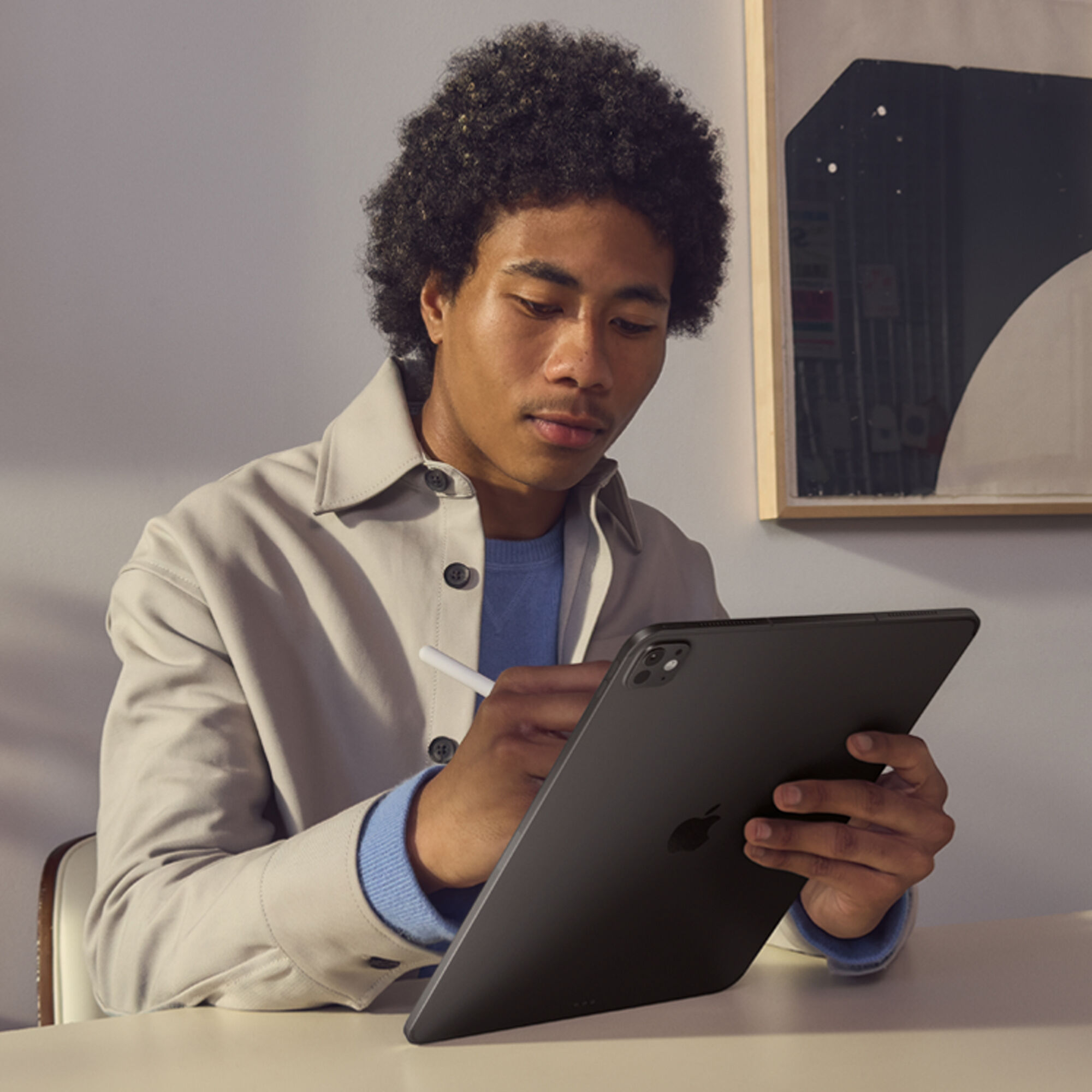 Apple 13 in. iPad Pro (2025 Release) with Wifi-Only, M5, 256 GB
