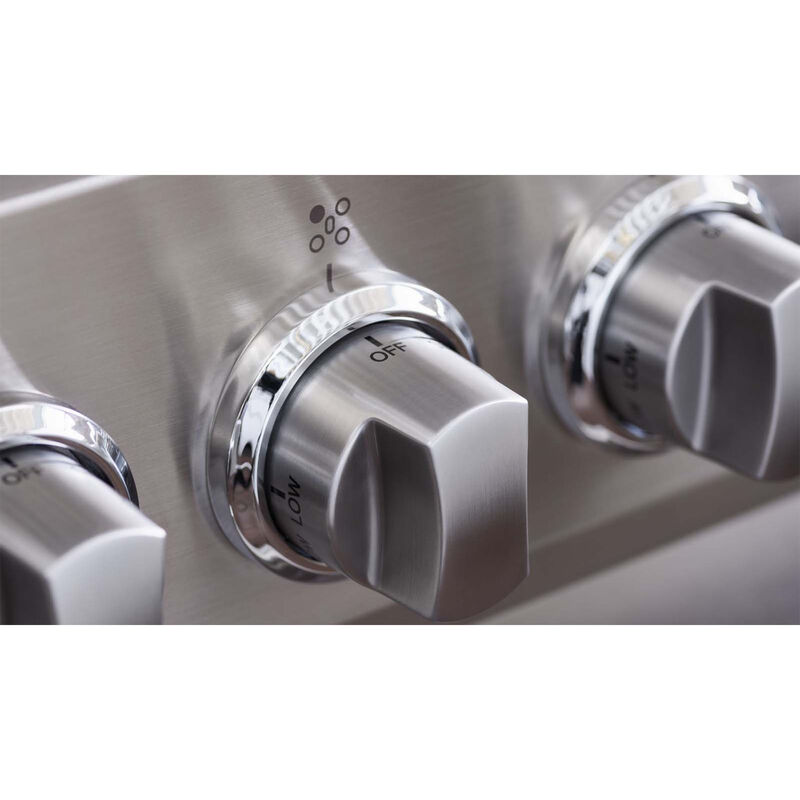 Viking 3 Series 30 in. 4.7 cu. ft. True European Convection Dual Fuel Range with 5 Sealed Burners - Stainless Steel, , hires