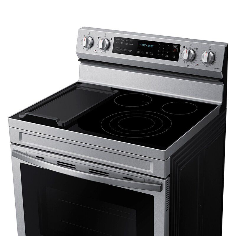 Samsung 30" Freestanding Electric Range with 5 Smoothtop Burners