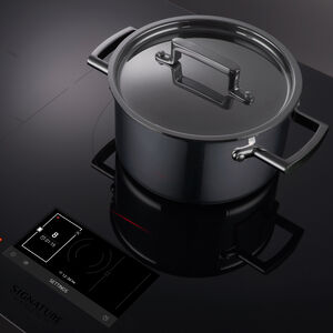 Signature Kitchen Suite 30 in. 5-Burner Smart Flex Induction Cooktop with Simmer Burner & Power Burner - Black, , hires