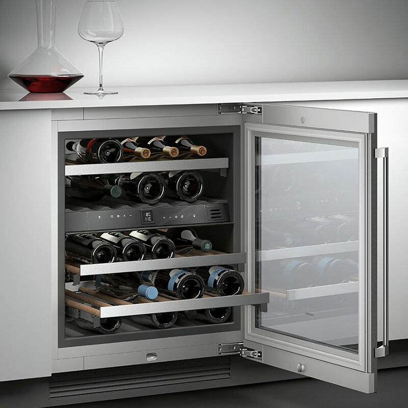 Gaggenau 400 Series 24 in. Undercounter Wine Cooler with Metal