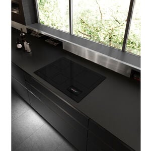 Wolf Contemporary 30 in. 4-Burner Induction Cooktop with Simmer Burner & Power Burner - Black, , hires