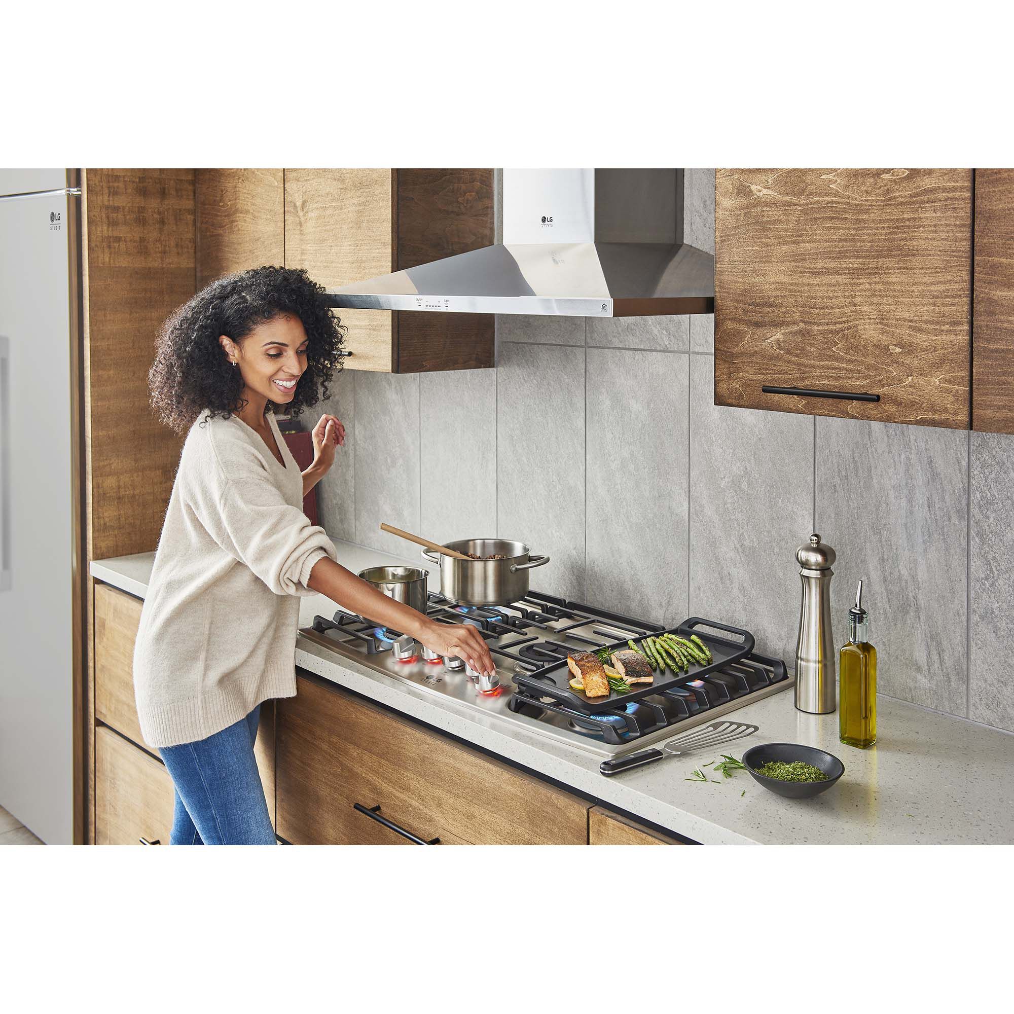 LG Studio 36 in. Smart Ducted Chimney Style Range Hood with 600 LG Studio 36 in. Smart Ducted Chimney Style Range Hood with 600