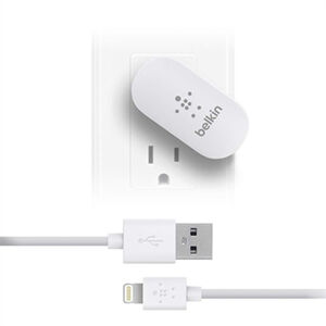 Belkin 2.1 Amp Swivel AC Charger + Lightning ChargeSync Cable for iPhone&#174; 5/iPad&#174; Gen 4, , hires