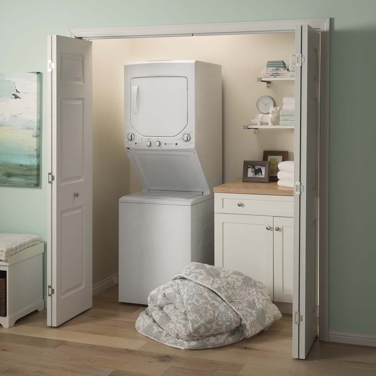GE 24 in. Laundry Center with 2.3 cu. ft. Washer with 11 Wash