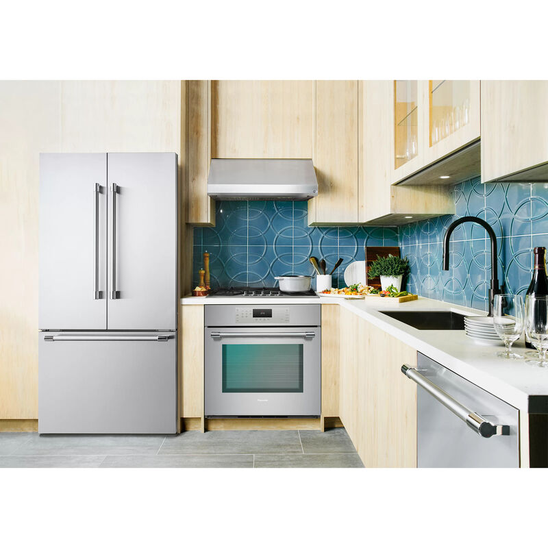 Thermador Masterpiece Series 30 in. 4.6 cu. ft. Smart Electric Single Wall Oven with True European Convection - Stainless Steel, , hires