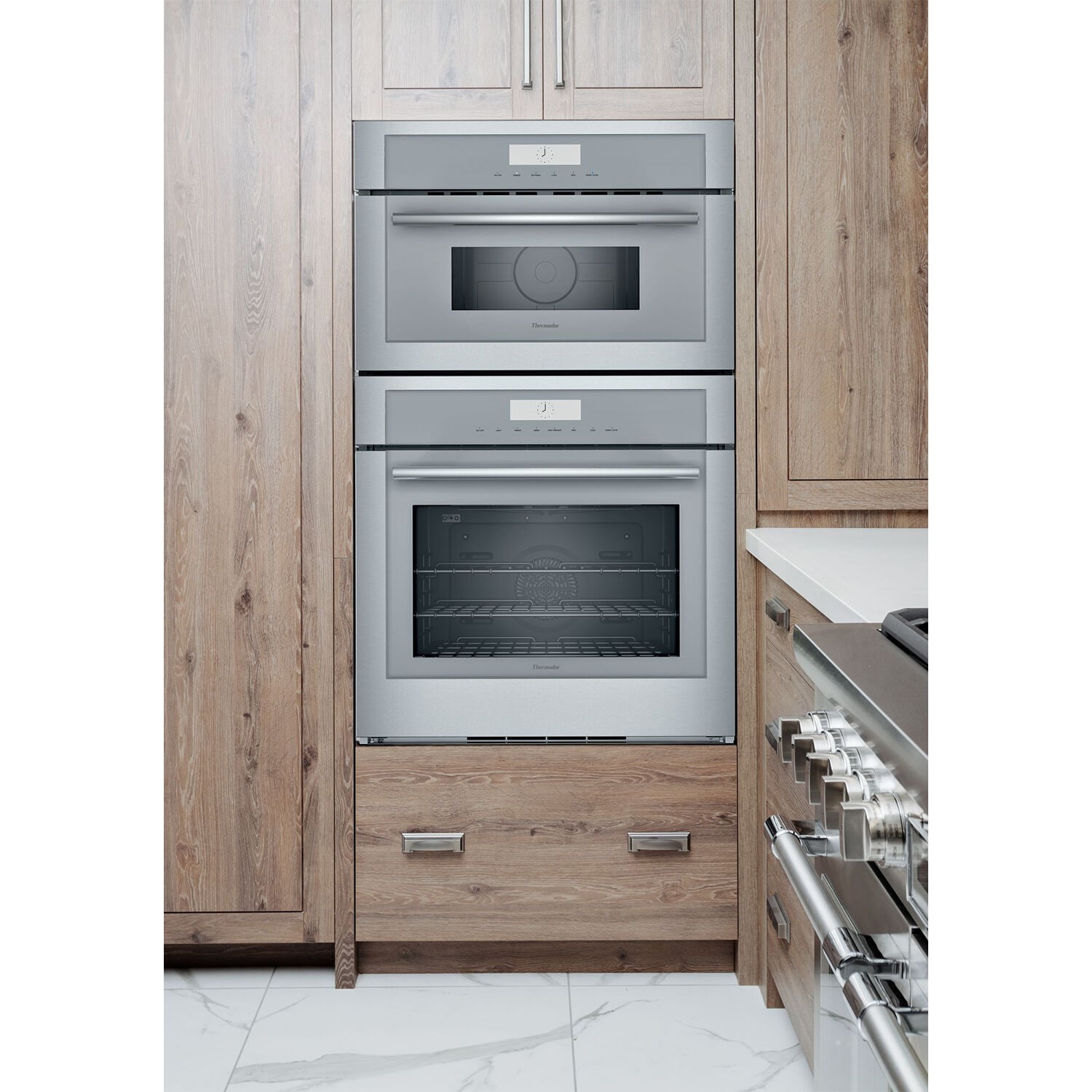 Thermador Masterpiece Series 30 in. 6.1 cu. ft. Electric Smart Oven Microwave Combo Wall Oven with True European Convection Self Clean Stainless