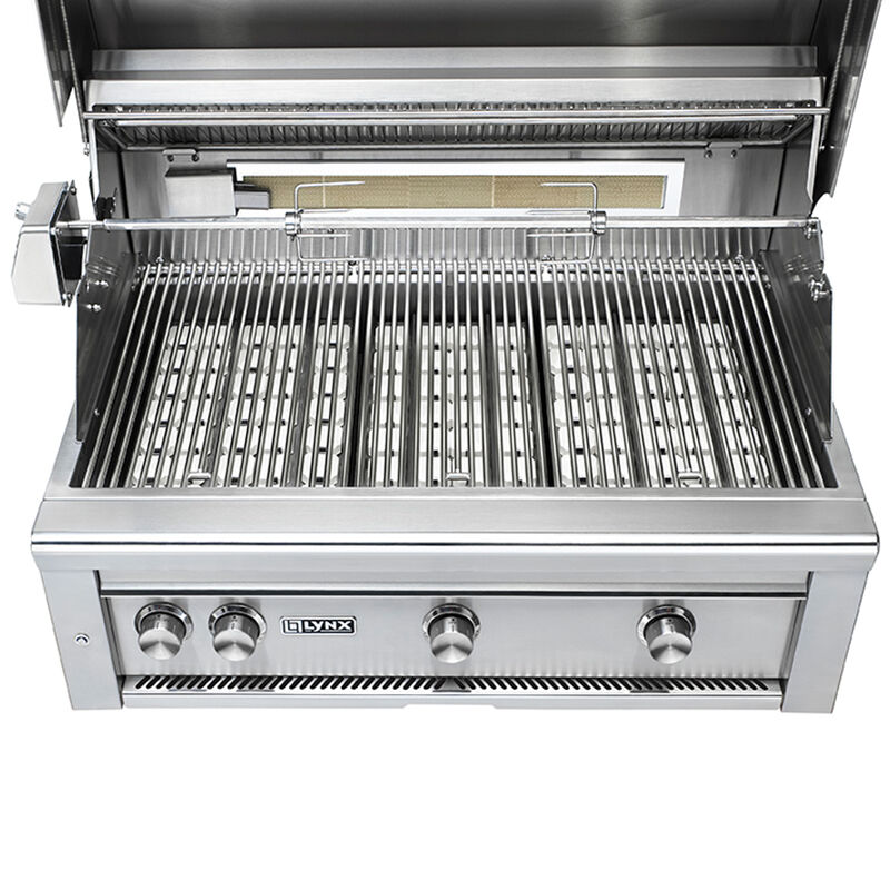 Lynx Professional 36 in. 3-Burner Built-In Natural Gas Grill with