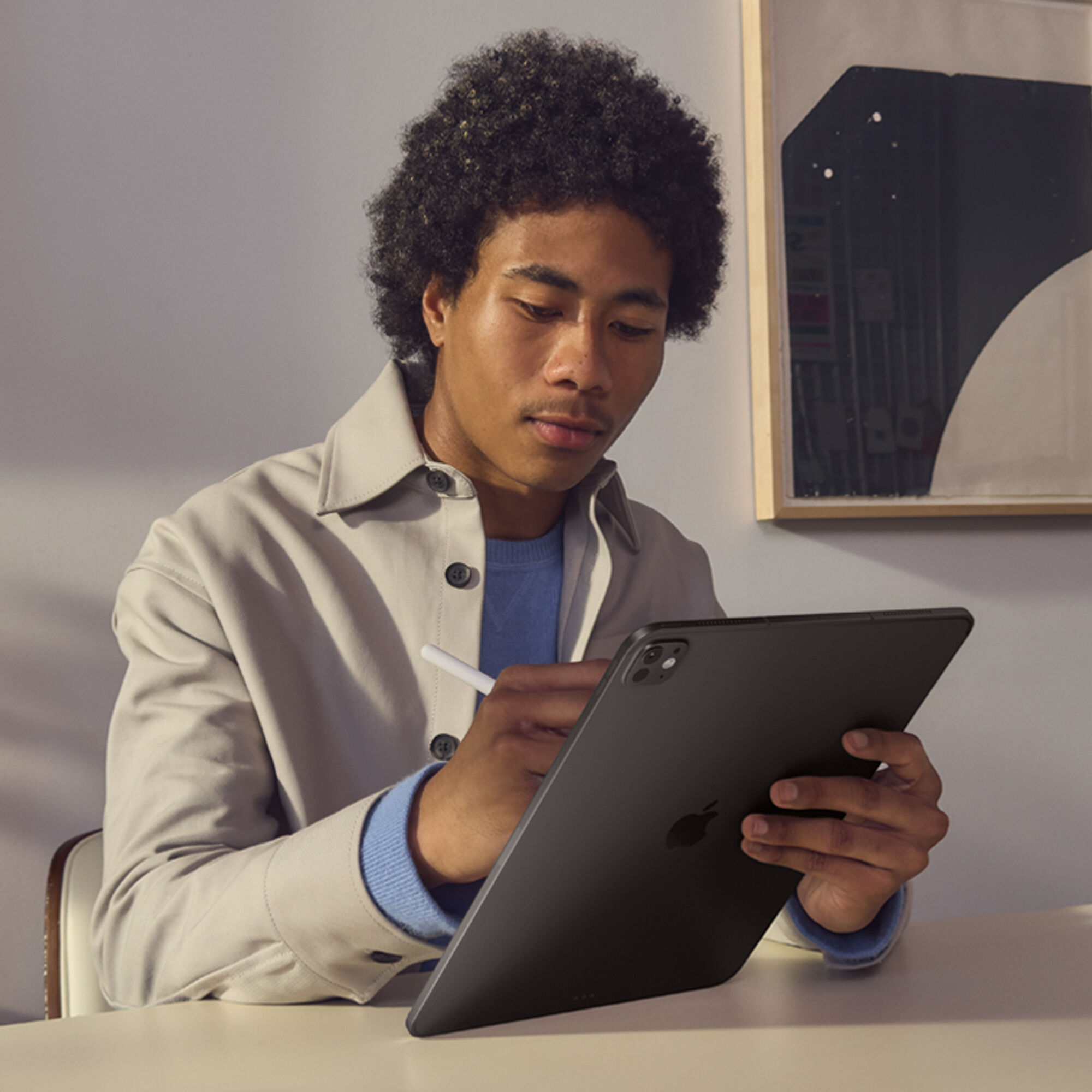 Apple 13 in. iPad Pro (2025 Release) with Wifi-Only, M5, 256 GB