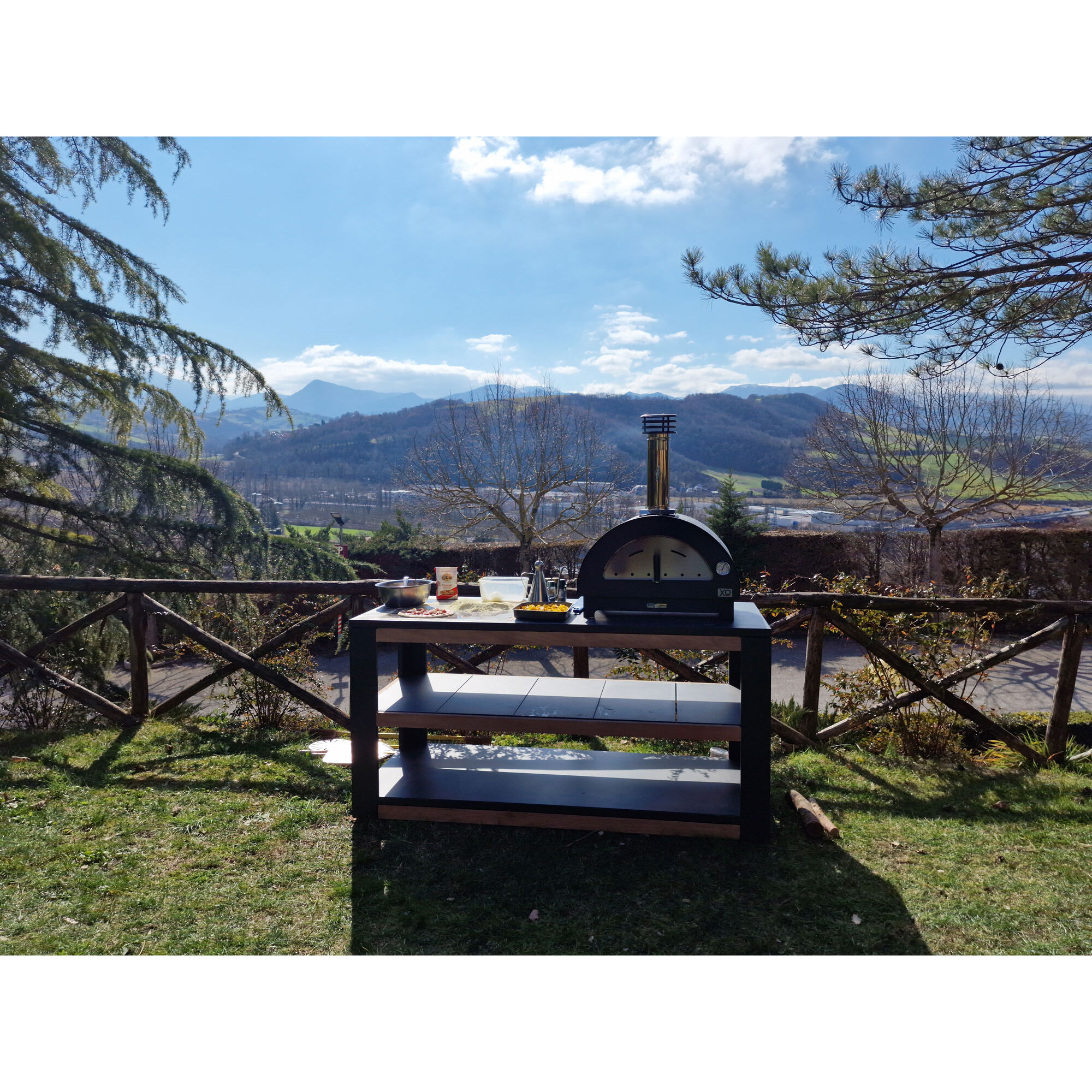 XO Countertop Wood Fired Pizza Oven - Black Powder Coat | P.C.