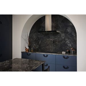 Wolf Transitional Series 36 in. Induction Cooktop with 5 Smoothtop Burners - Black, , hires