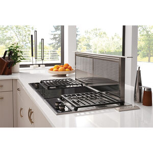 Wolf Transitional Series 15 in. Single Burner Natural Gas Cooktop - Stainless Steel, , hires