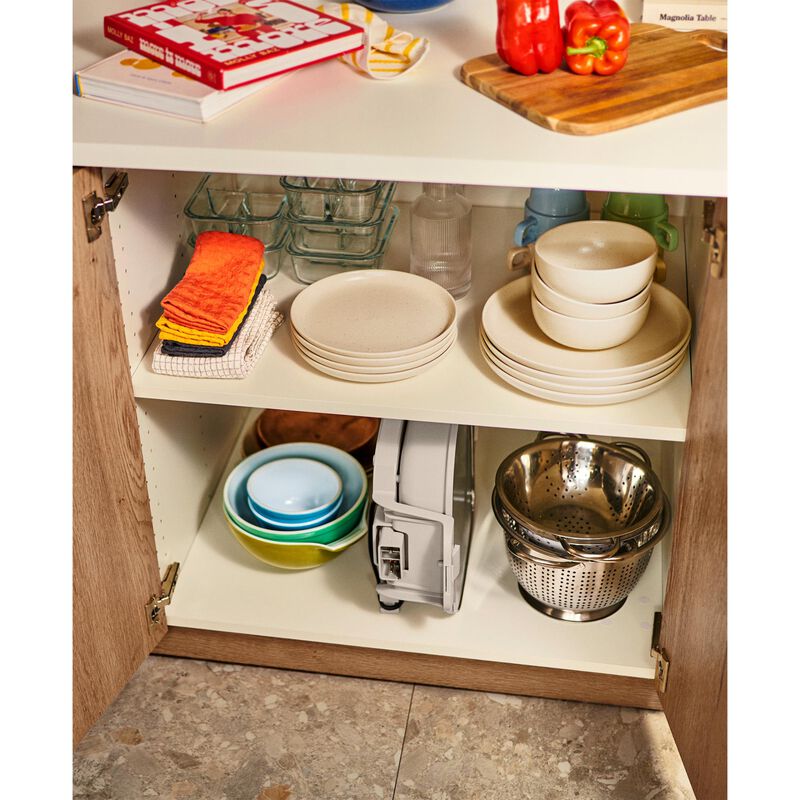 Bella Fits-anywhere Kitchenware Make & Take Electric Skillet, , hires