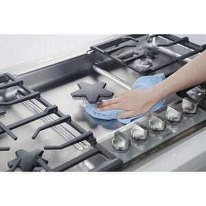 Thermador Masterpiece Series 36 in. 5-Burner Natural Gas Cooktop with Simmer Burner & Power Burner - Stainless Steel, , hires