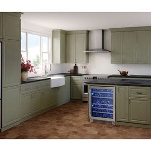 Zephyr Anzio Series 36 in. Convertible Chimney Style Range Hood with 600 CFM, 5 Fan Speeds & 2 LED Lights - Stainless Steel, , hires