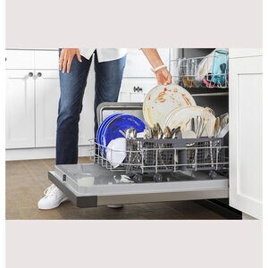 GE 24 in. Front Control Flush-Mount Dishwasher with 59 dBa Sound Level, Dry Boost & Pocket Handle - White, White, hires