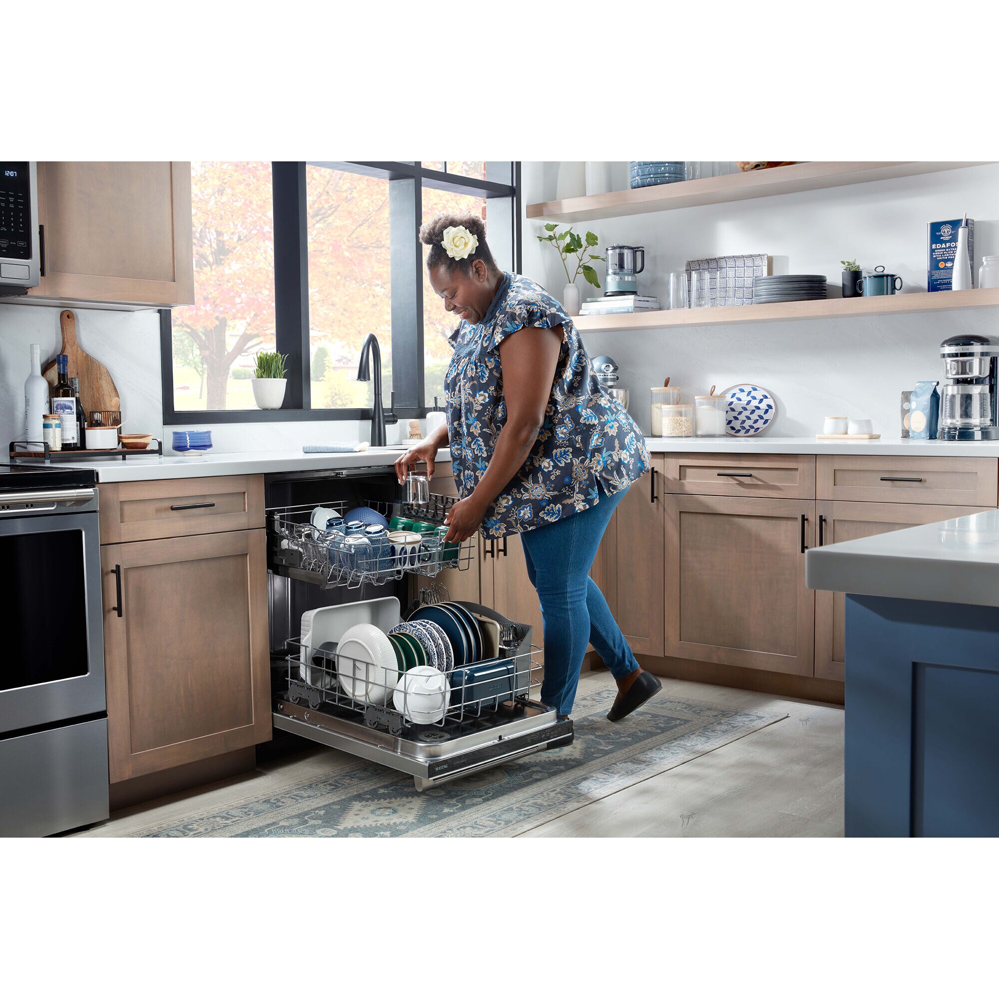 Maytag 24 in. Top Control Dishwasher with 51 dBa Sound Level