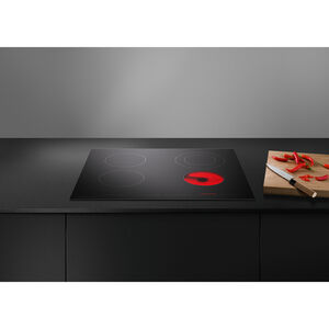 Fisher & Paykel Series 5 24 in. 4-Burner Electric Cooktop with Simmer Burner - Black Glass, , hires