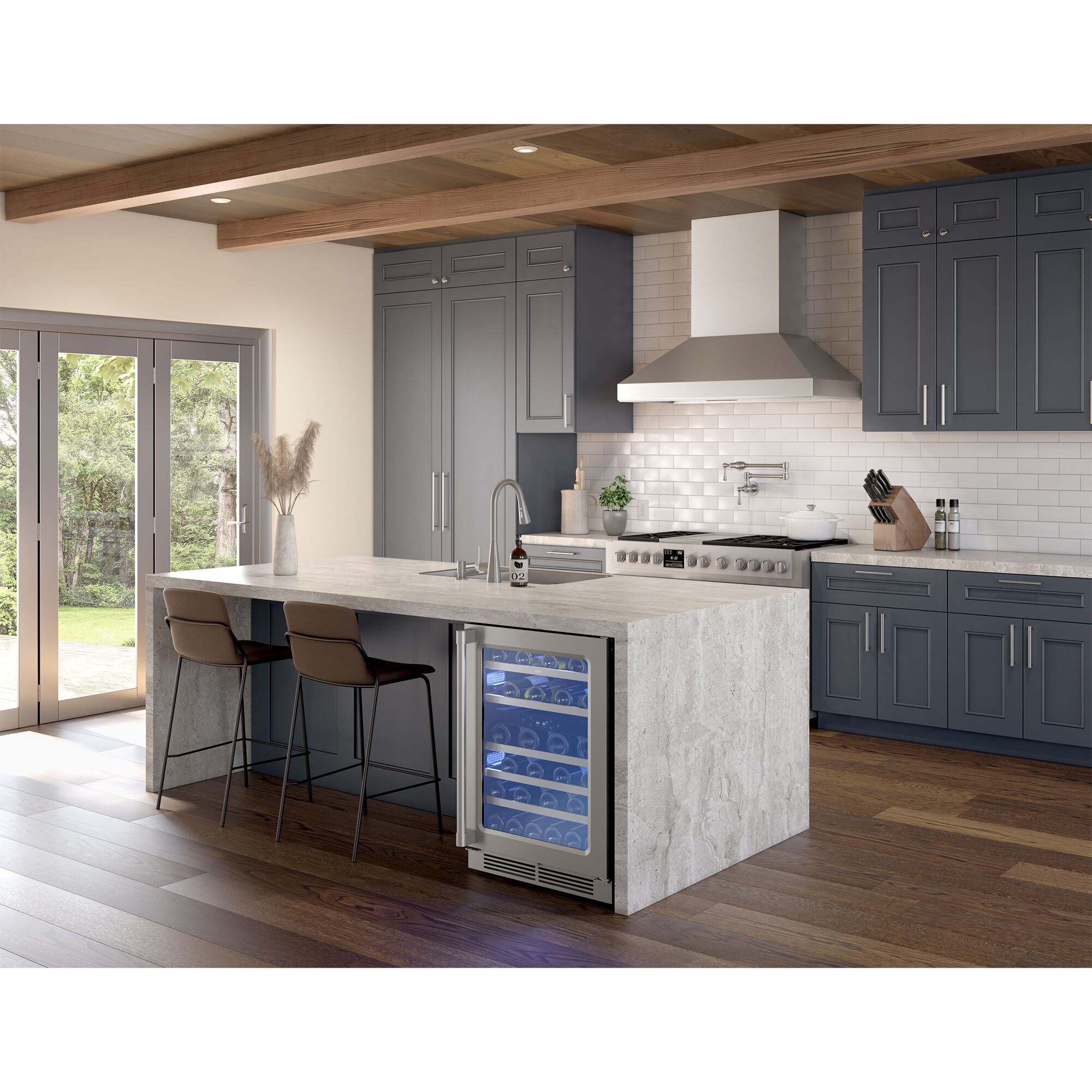Zephyr Titan Series 36 in. Ducted Chimney Style Range Hood with