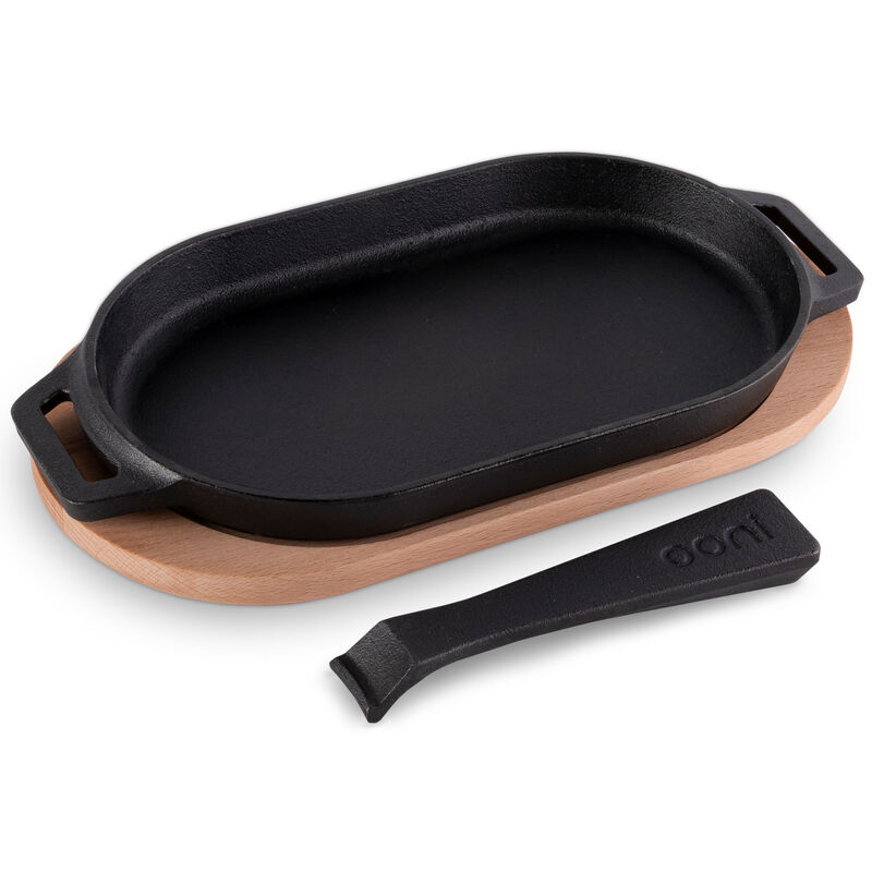 Ooni Cast Iron Sizzler Pan with Wooden Base, , hires