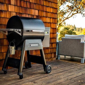 Traeger Ironwood 650 Pellet Grill - Black, , hires