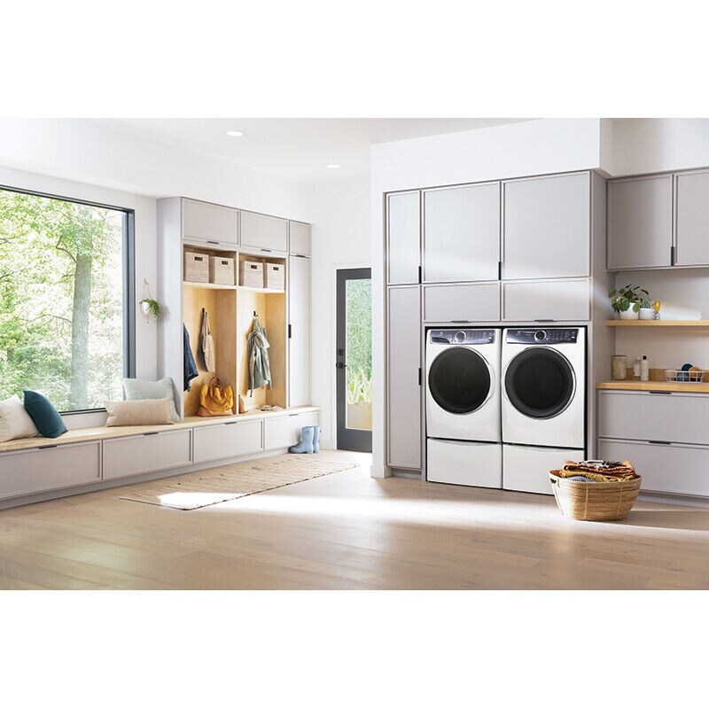 Electrolux 600 Series 27 in. 8.0 cu. ft. Stackable Electric Dryer with Balance Dry, Instant Refresh, Perfect Steam & Sanitize Cycle - White, White, hires