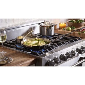 Viking 3 Series 30 in. 4.7 cu. ft. True European Convection Dual Fuel Range with 5 Sealed Burners - Stainless Steel, , hires