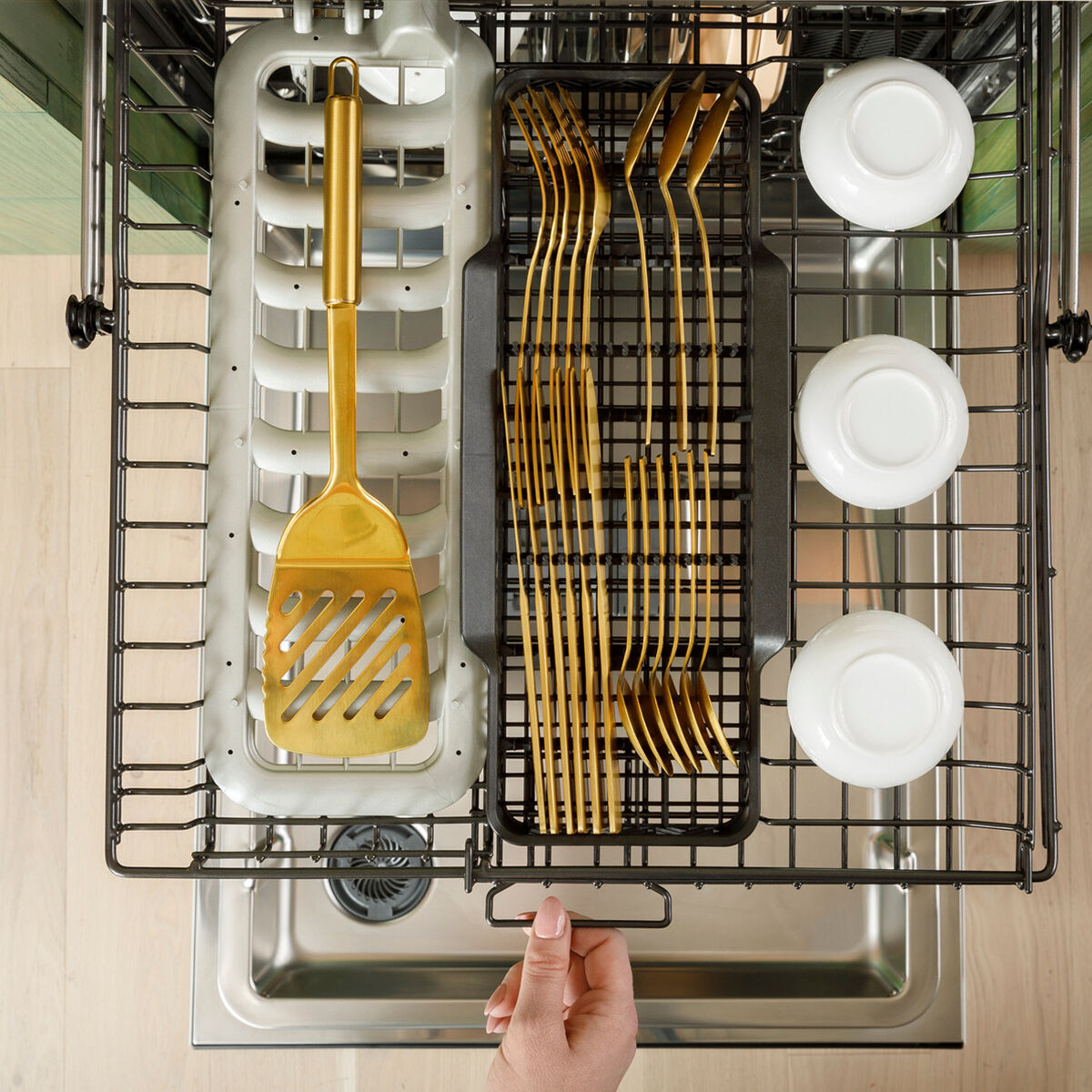 Cafe 24 in. Top Control Flush-Mount Smart Dishwasher with 39 dBa