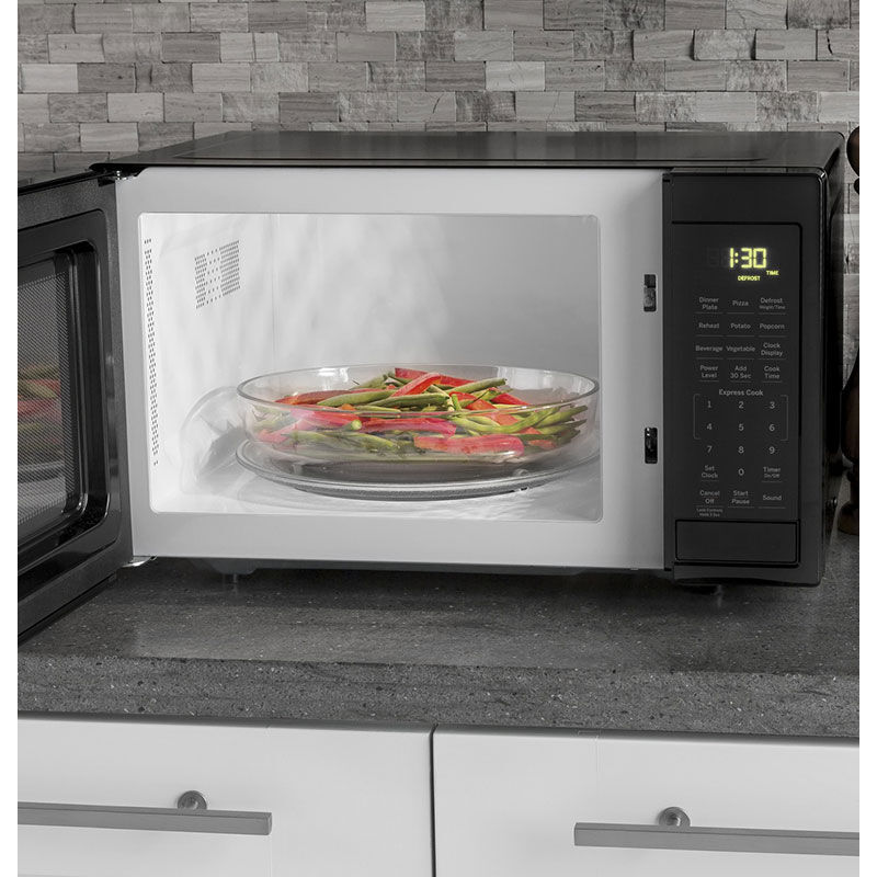 COMMERCIAL CHEF 0.9 Cubic Foot Microwave with 10 Power Levels