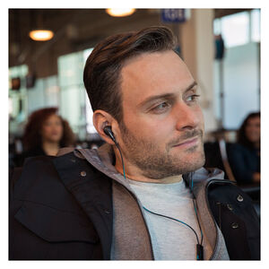 Bose QuietComfort 20 In-Ear Wired Noise Cancelling Headphones with Apple Control - Black, , hires