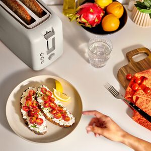 Bella Fits-anywhere Kitchenware 4-Slice Slim Toaster, , hires