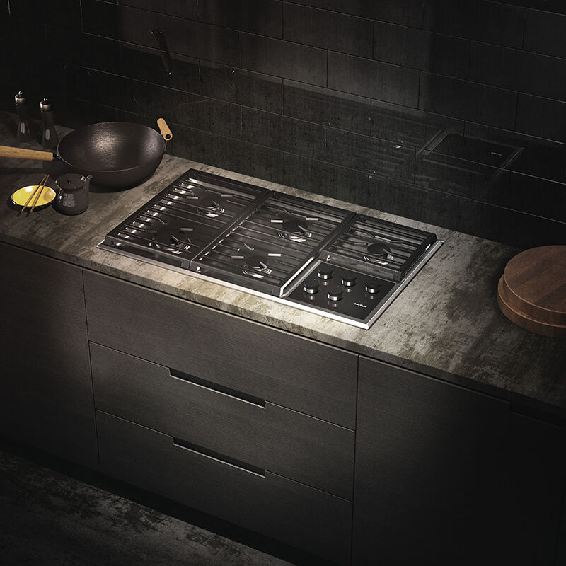 Wolf Transitional 36 in. 5-Burner Natural Gas Cooktop with Simmer Burner & Power Burner - Stainless Steel, , hires