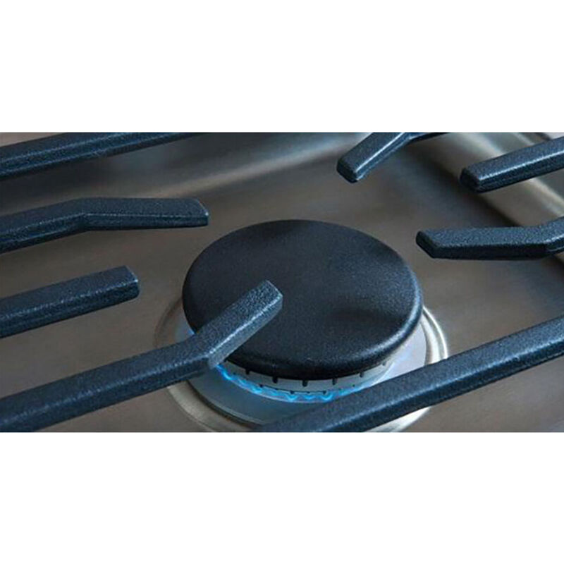 Wolf 30 in. Gas Cooktop with 4 Sealed Burners - Stainless Steel