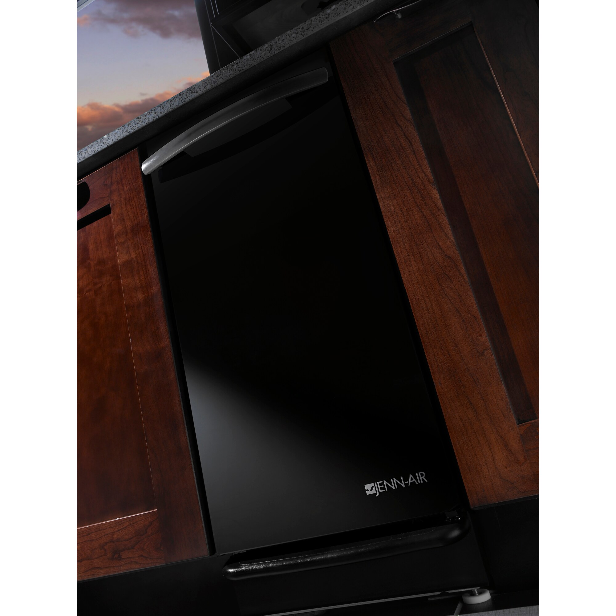 JennAir 15 in. 1.4 cu. ft. Trash Compactor - Custom Panel Ready, , hires