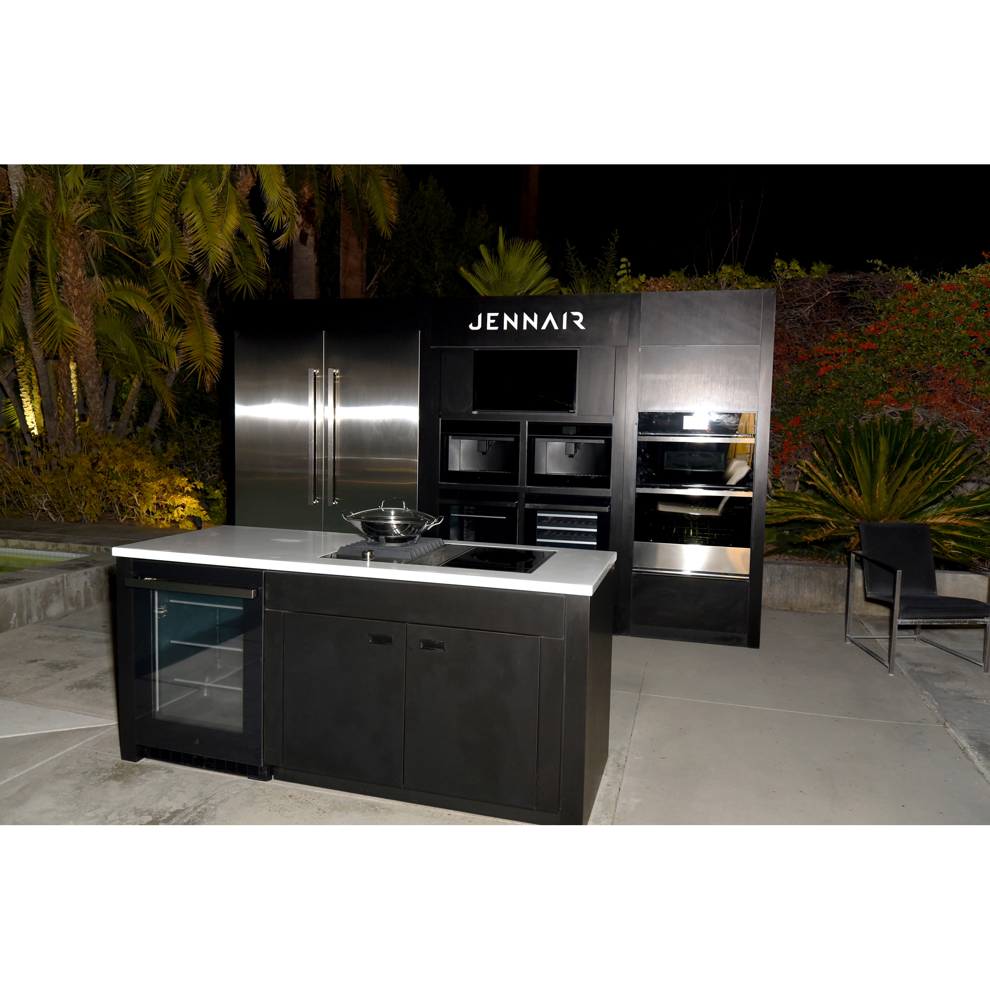 JennAir Noir 24 in. Undercounter Wine Cooler with Wood Racks, Dual