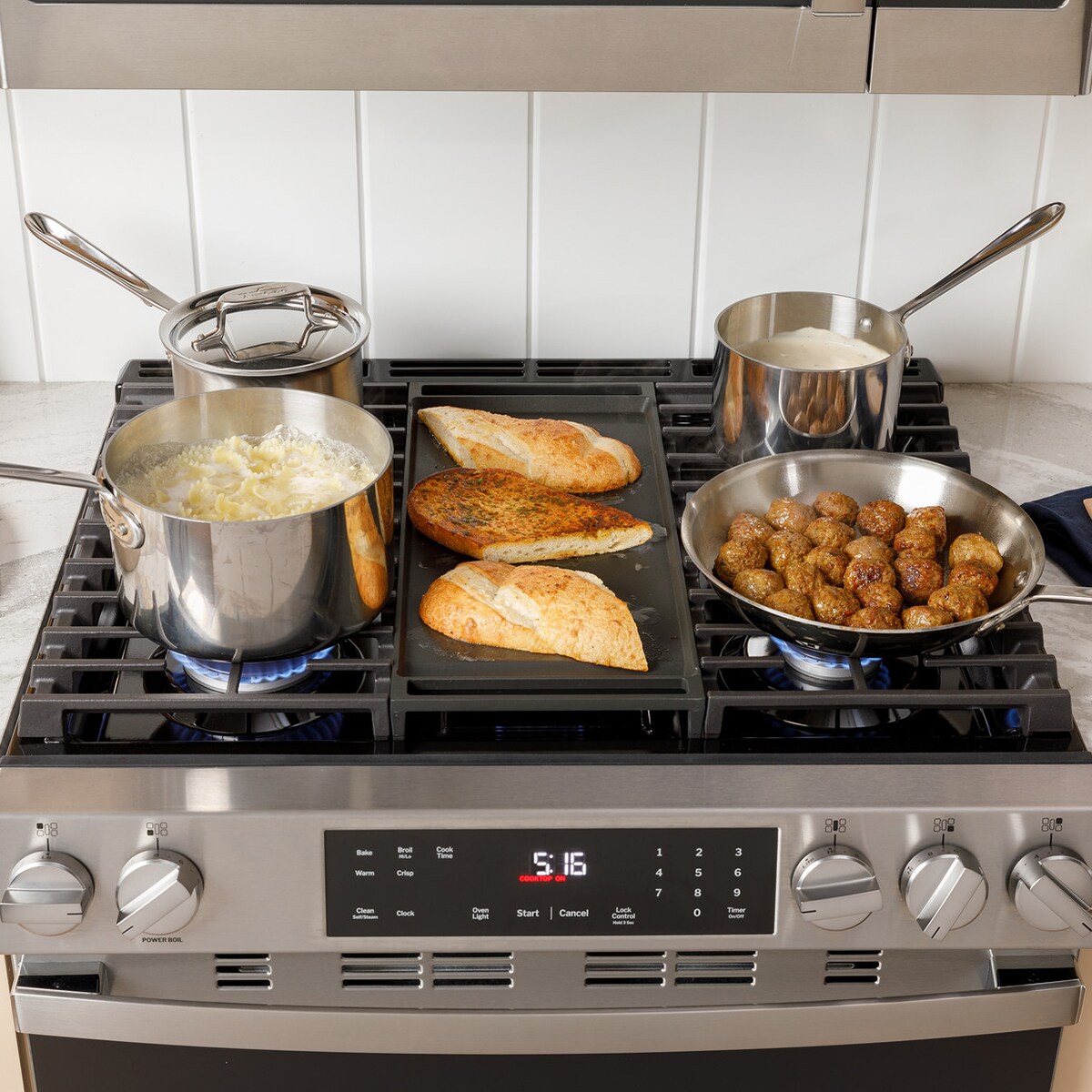 GE 500 Series 30 in. 5.3 cu. ft. Gas Range with 5 Sealed Burners & Griddle - Fingerprint Resistant Slate, , hires