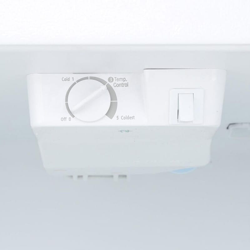 Whirlpool 28 in. 14.3 cu. ft. Top Freezer Refrigerator - Black, Black, hires