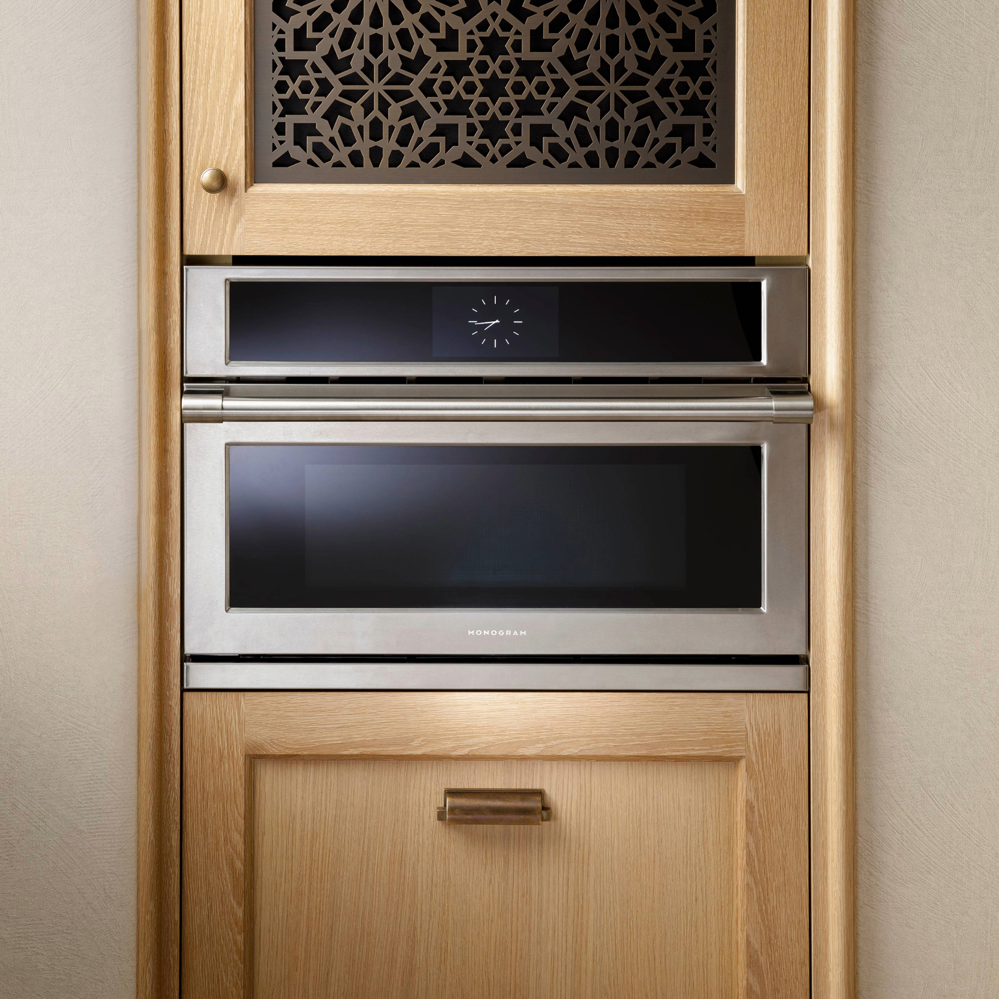 Monogram Statement Series 30 in. 1.7 cu. ft. Smart Speed/ Steam ...