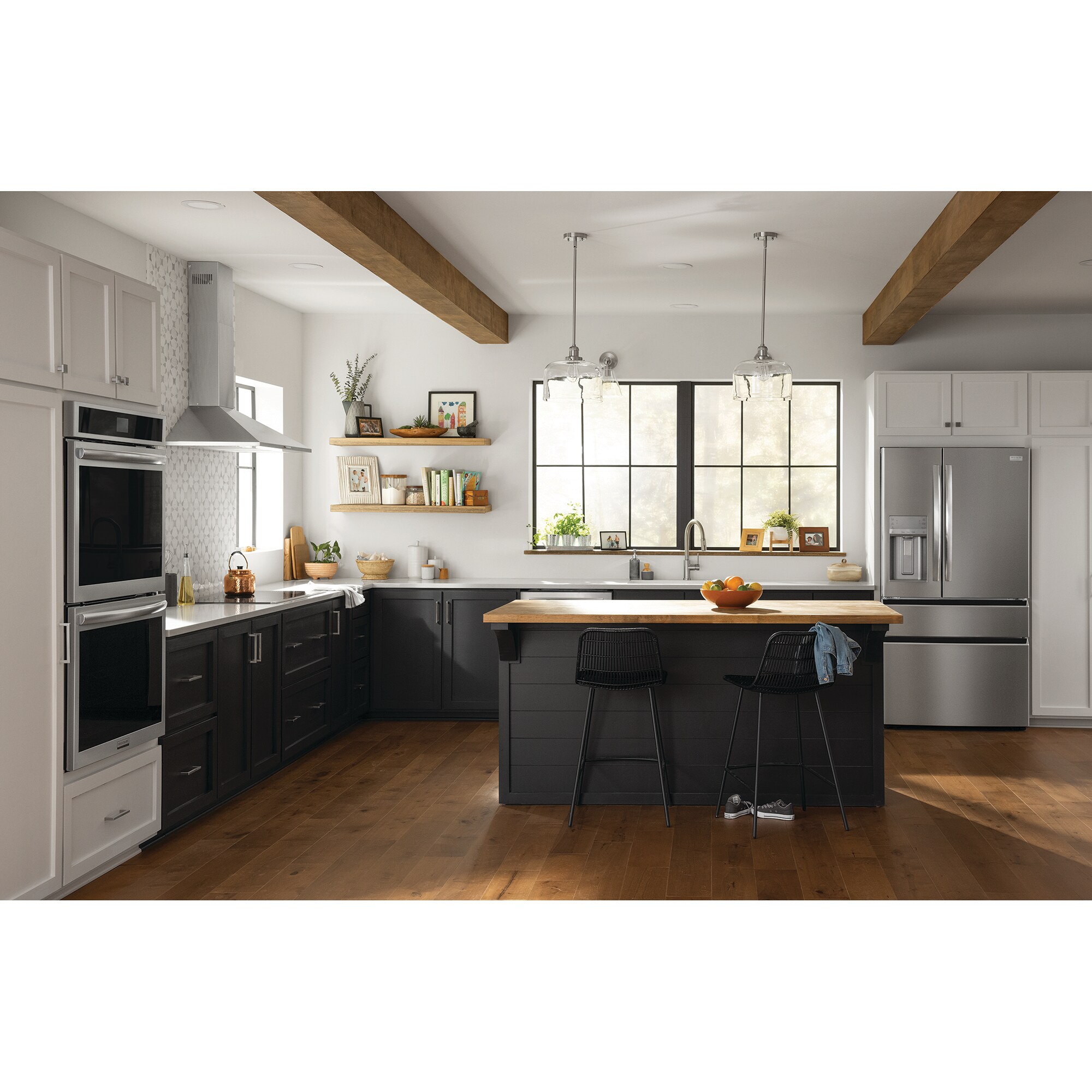 Frigidaire Gallery 36 in. 5-Burner Induction Cooktop with Simmer Burner & Power Burner - Black, , hires