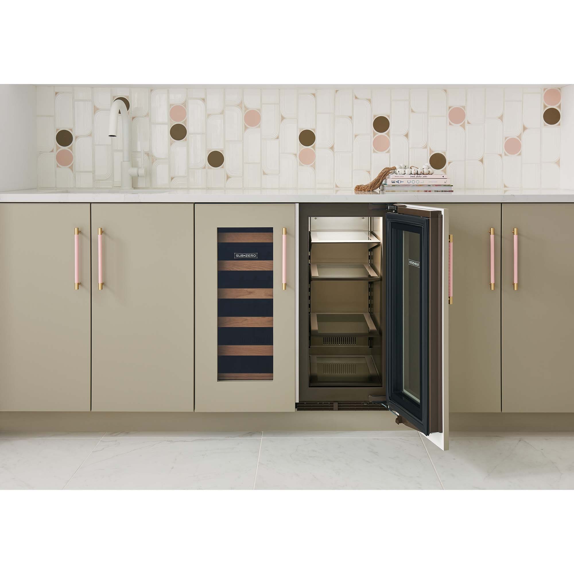 Sub-Zero Designer Series 15 in. Built-In 3.1 cu. ft. Smart Compact Beverage Center with Adjustable Shelves & Digital Control - Custom Panel Ready, , hires