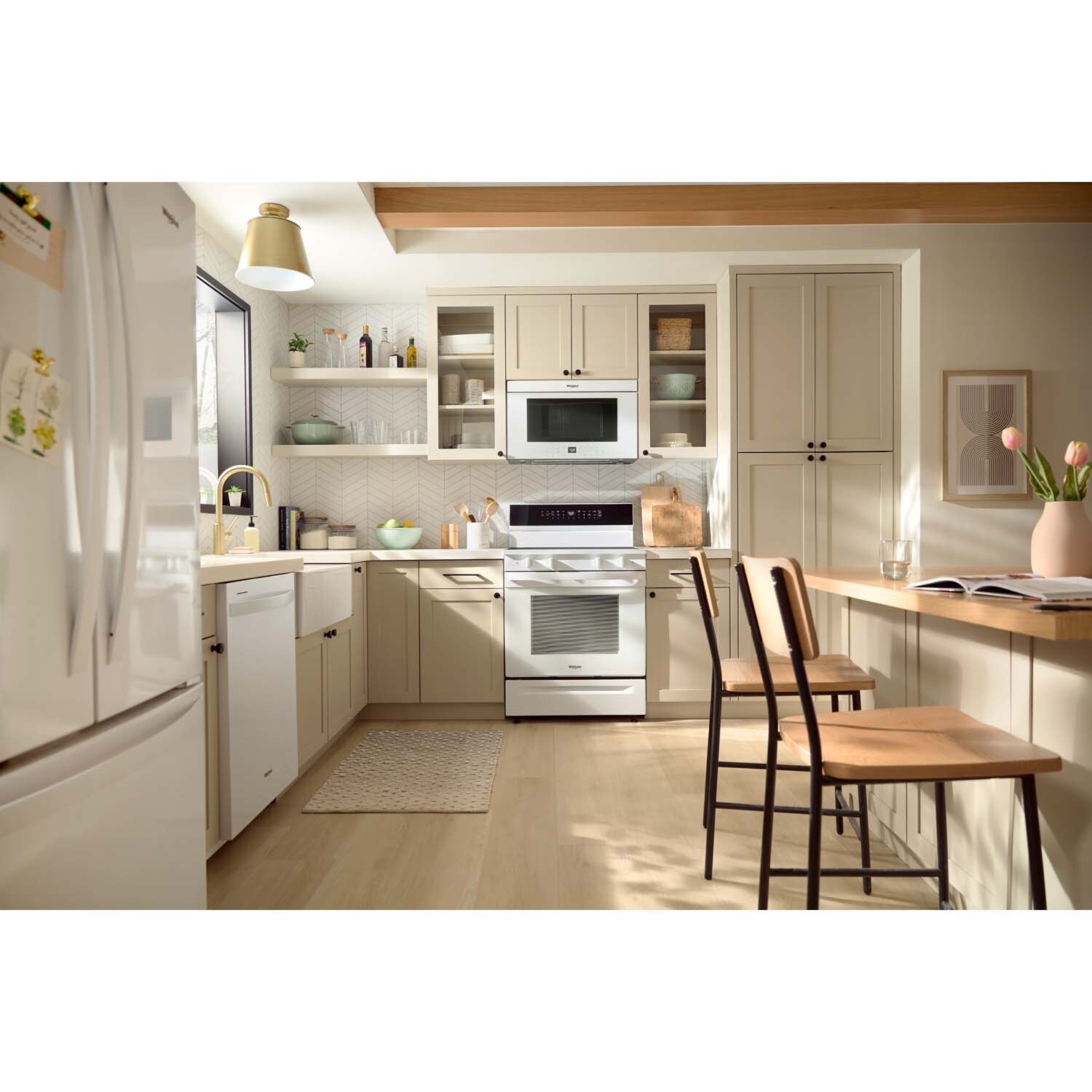 Whirlpool 30 in. 5.3 cu. ft. Smart Air Fry True European Convection Electric Range with Radiant Burners - White, White, hires