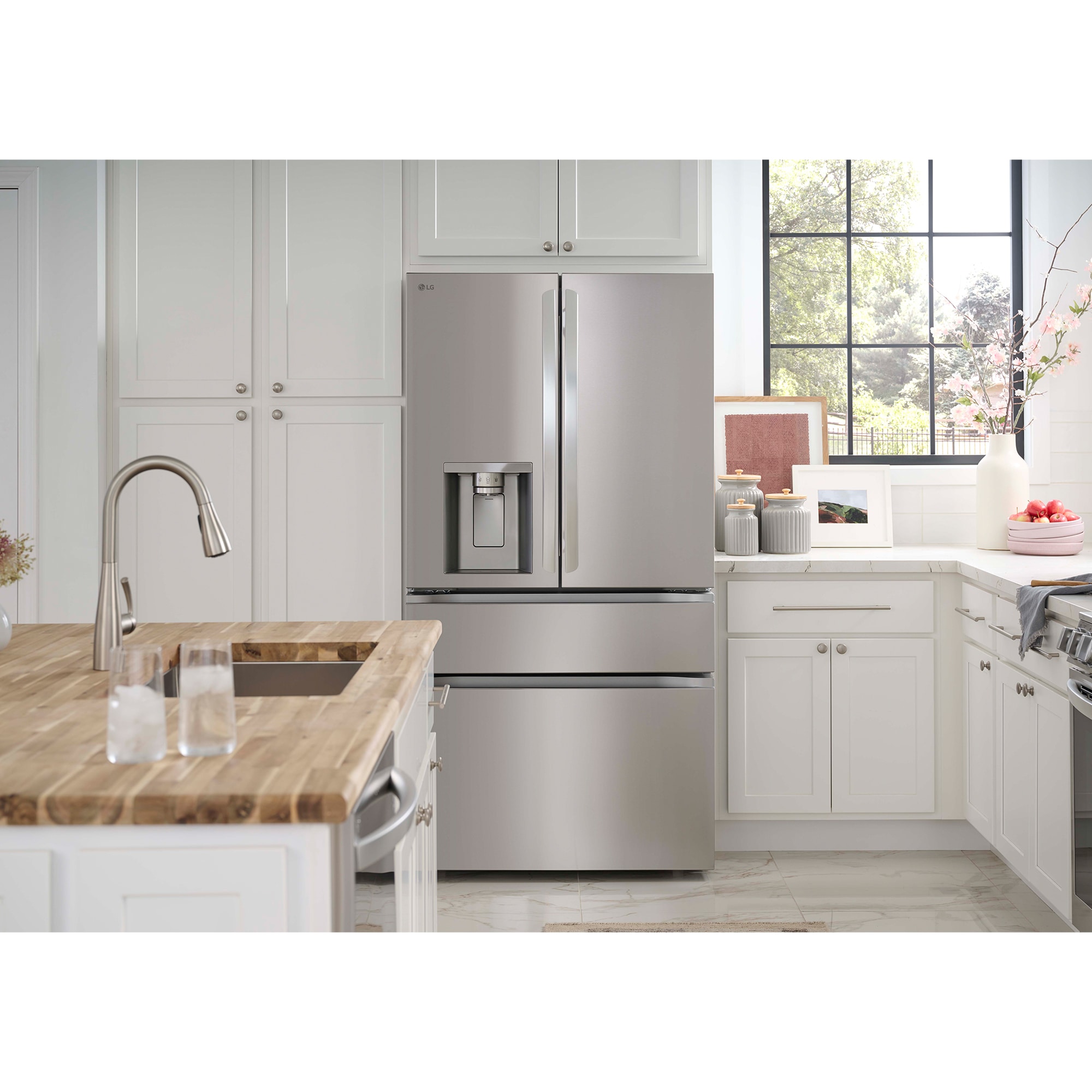 LG 36 in. 24.5 cu. ft. Smart Counter Depth 4-Door French Door Refrigerator with Ice & Water Dispenser - PrintProof Stainless Steel, , hires