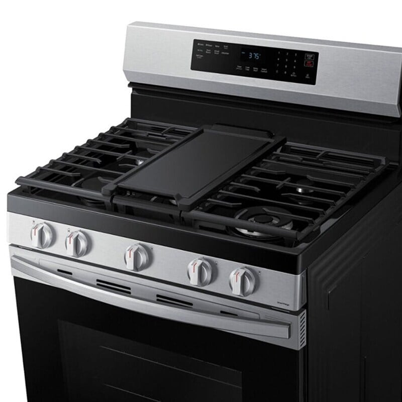 Samsung 30 in. 6 cu. ft. Smart Air Fry Standard Convection Gas Range with 5 Sealed Burners & Griddle - Stainless Steel, Stainless Steel, hires