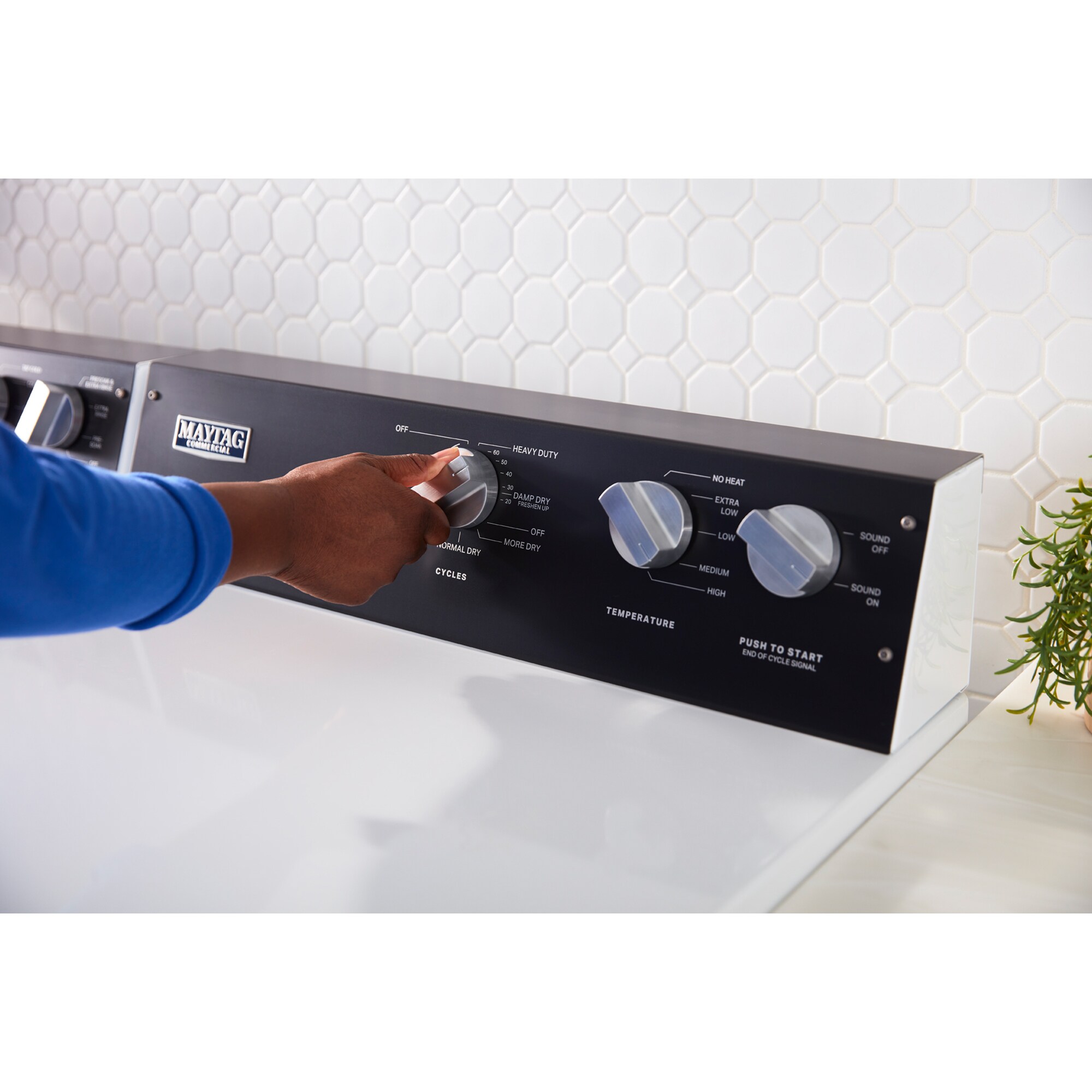Maytag 27 in. 3.5 cu. ft. Top Load Washer with Agitator - White, , hires